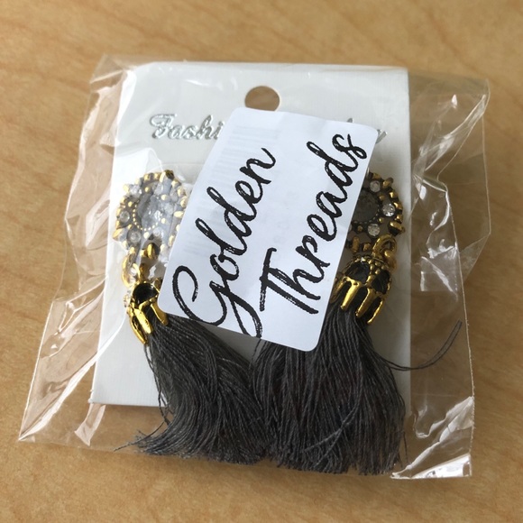 New Gray Tassel Earrings - Picture 3 of 3